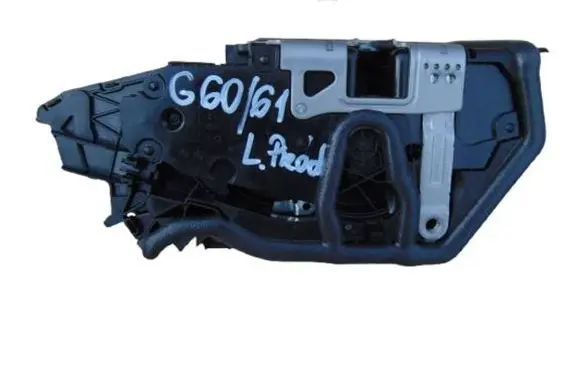 BMW 5 G60 Front door lock 5A160B5
