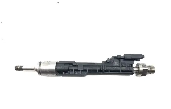 BMW 5 G30 G31 Fuel injector 0261500356 060