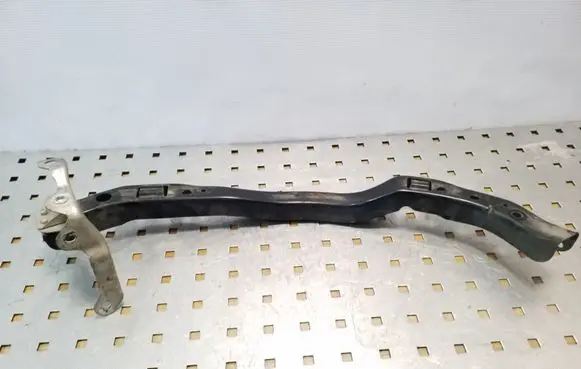 Subaru Legacy Headlight/headlamp mounting bracket