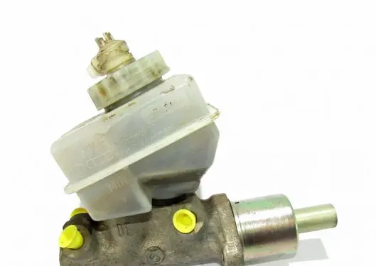 Volkswagen Polo II 86C 2F Master brake cylinder