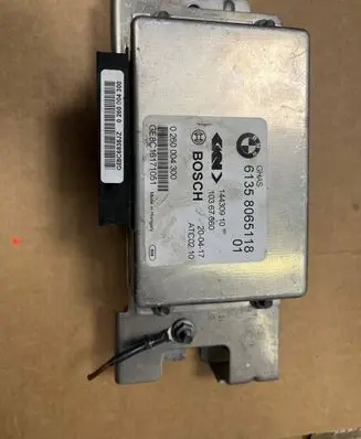 BMW 3 F30 F35 F31 Transfer box differential control unit 8065118 14430910 0260004300