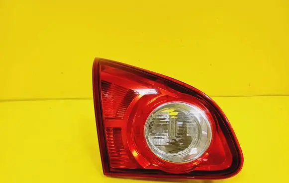 Nissan Qashqai+2 Tailgate rear/tail lights 26555JD800
