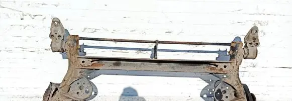 Volkswagen PASSAT B5.5 Rear subframe 