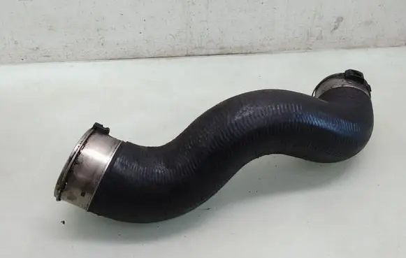 Mercedes-Benz E W212 Intercooler hose/pipe