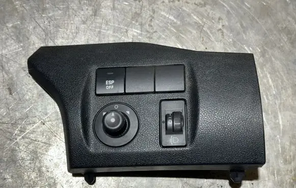 Peugeot Partner Wing mirror switch 9680907377