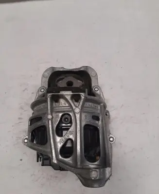 Audi A4 S4 B5 8D Engine mount vacuum valve 