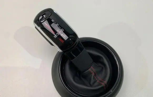 Mini Clubman F54 Gear lever shifter trim leather/knob 6991607