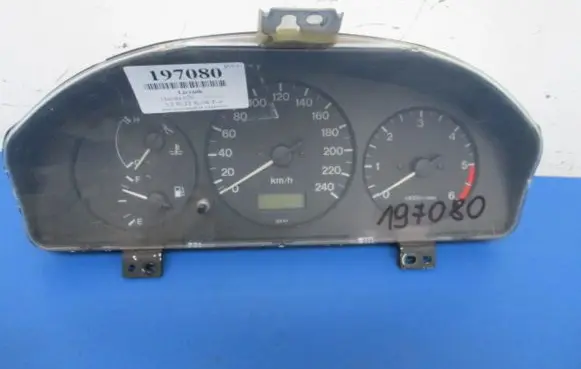 Mazda 626 Speedometer (instrument cluster)