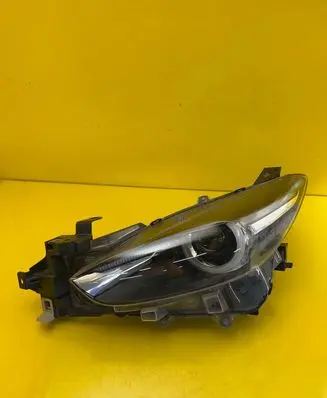 Mazda 3 III Headlight/headlamp BSP551040