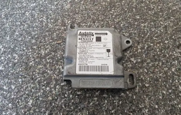 Renault Megane I Airbag control unit/module 7700418434D