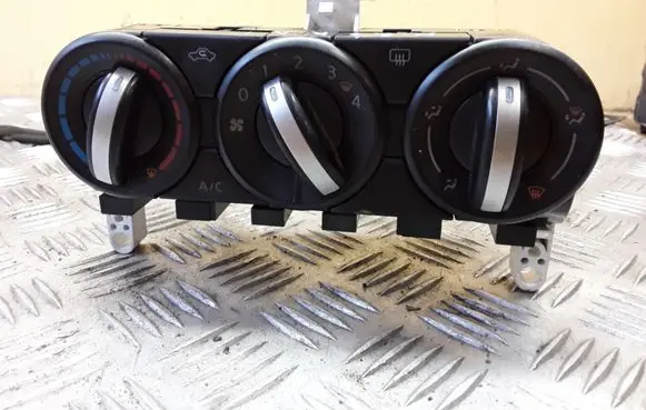 Nissan Qashqai Climate control unit NOCODE
