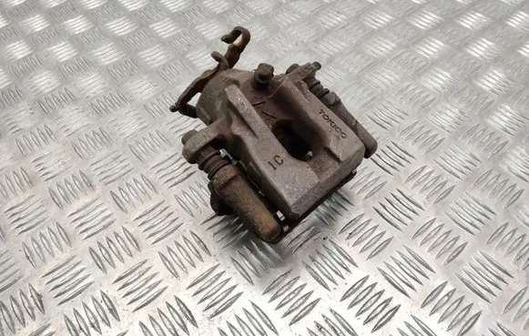 Lexus CT 200H Rear brake caliper 