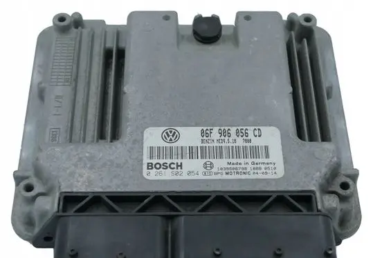 Volkswagen Touran I Engine control unit/module 06F906056CD