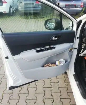 Peugeot 5008 Door card panel trim set 