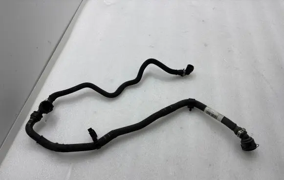 BMW i3 Engine coolant pipe/hose 8656445