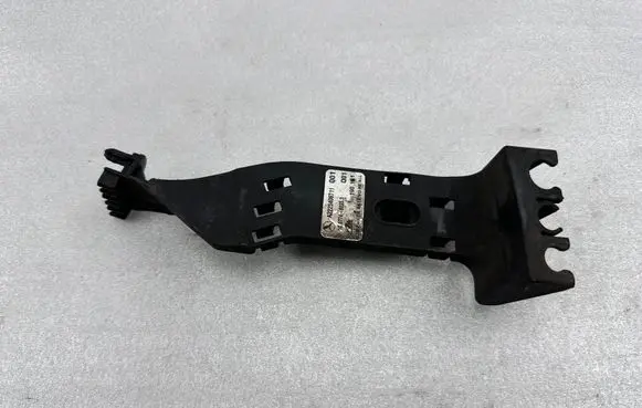 Mercedes-Benz S W222 Holder (bracket) A2225406711