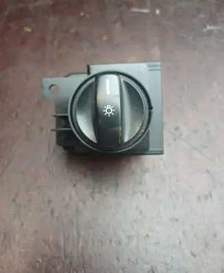 Mercedes-Benz B W245 Light switch 1695452704 0710616 32221101