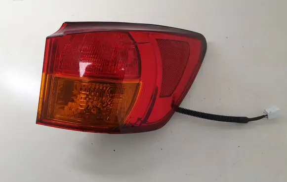 Lexus IS 220D-250-350 Rear/tail lights