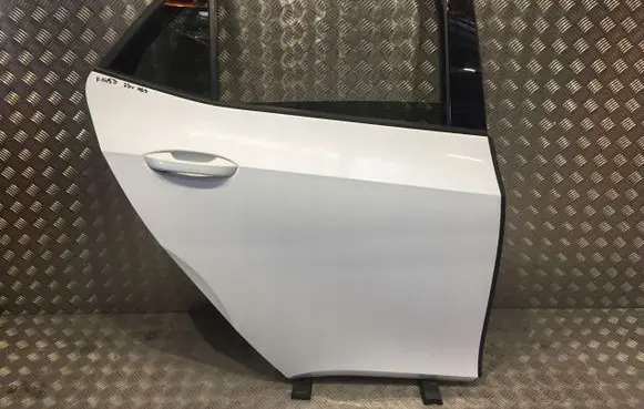 Cupra Born Front door 