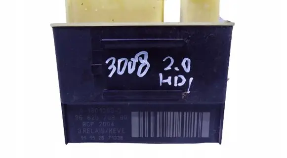 Peugeot 3008 I Glow plug pre-heat relay 9662570880