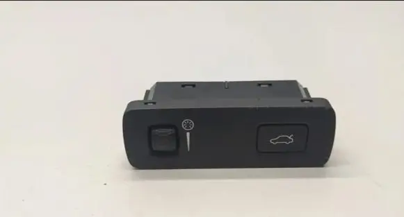 Volvo XC40 Tailgate opening switch 31443873 18W517 T18510929202