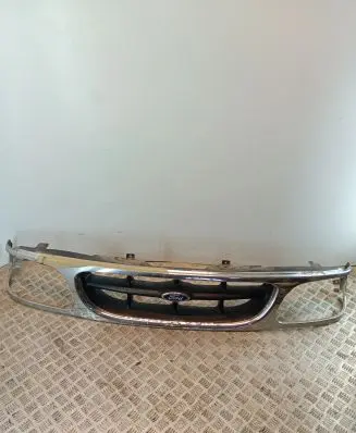 Ford Explorer Front bumper upper radiator grill