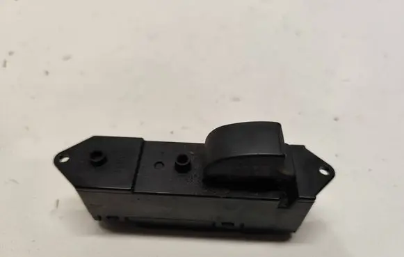 Mitsubishi Outlander Electric window control switch MR502237 C8DD320M