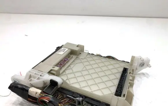 Toyota Corolla E210 E21 Other control units/modules 8273002P80
