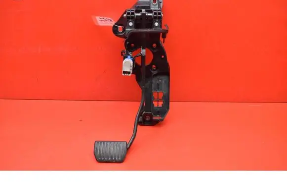 Ford Mondeo MK IV Accelerator throttle pedal DG9C-9F856-AG