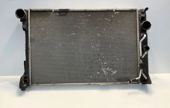 Mercedes-Benz GLK (X204) Coolant radiator A2045001203 2045001203