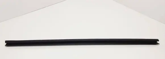 Citroen C4 I Picasso Rubber seal front door window/glass 965550469A