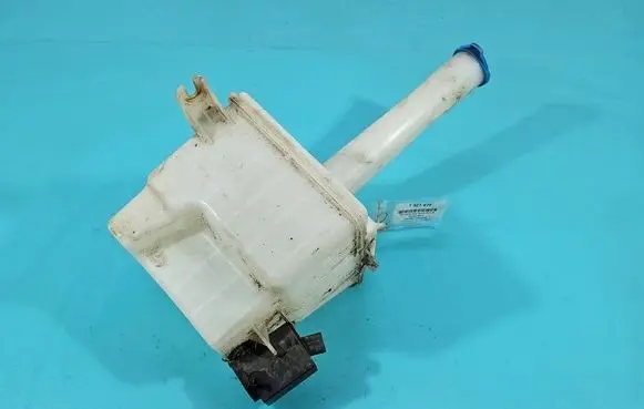 Hyundai Matrix Windshield washer fluid reservoir/tank 98610-17000 IMPRK1521475