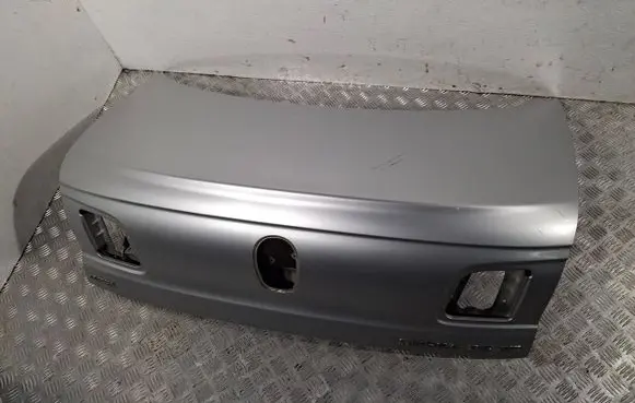 Opel Omega B1 Tailgate/trunk/boot lid 90458522