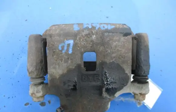 Mitsubishi Space Wagon Front brake caliper