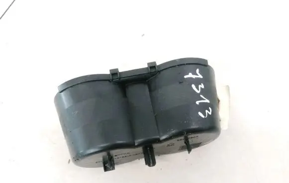 Ford Galaxy Cup holder 9M21R048196A 9M21-R048196-A