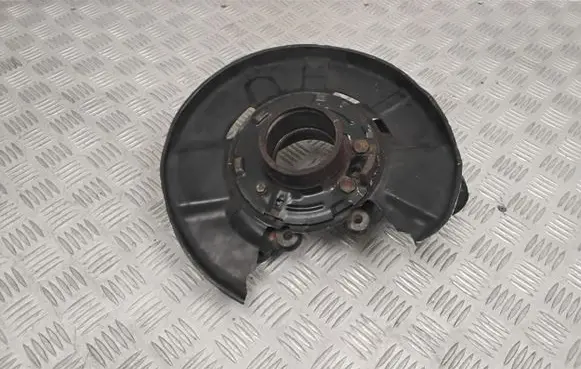 BMW 3 E90 E91 Rear wheel hub spindle/knuckle 6761579