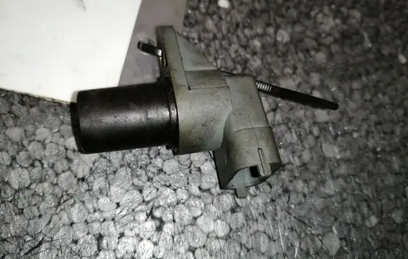 Mercedes-Benz C W203 Camshaft position sensor A0041536028