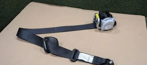 Renault Koleos II Rear seatbelt 888402193R AH0EG755 0589P1000354