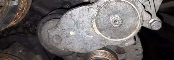 Citroen C3 Generator/alternator belt tensioner 