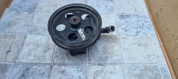 Ford Focus Power steering pump 1S7Q3A733AA