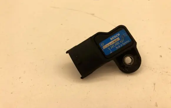Volkswagen Touran I Air pressure sensor 0281002437