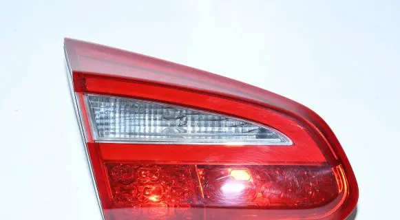 KIA Ceed Tailgate rear/tail lights 92403-A2200