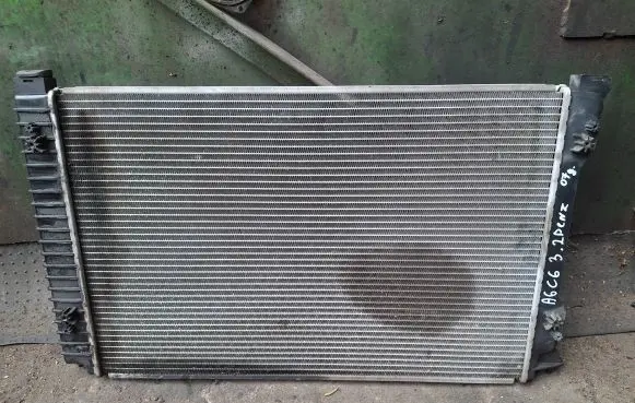 Audi A6 S6 C6 4F Coolant radiator 10021212 60236a 838W0NN31T