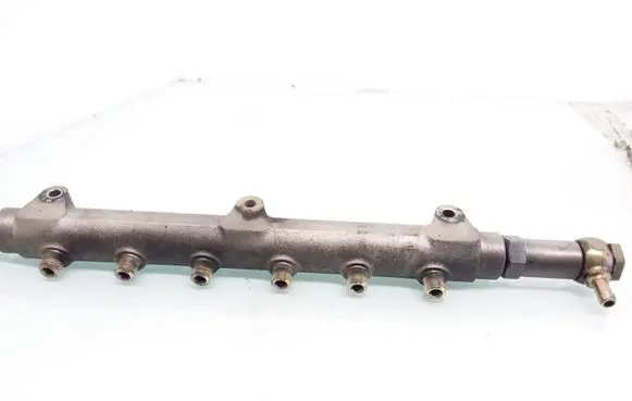 Volvo S60 Fuel main line pipe 8658252 0445215010 001837