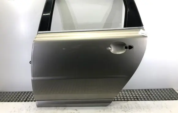 Rear door