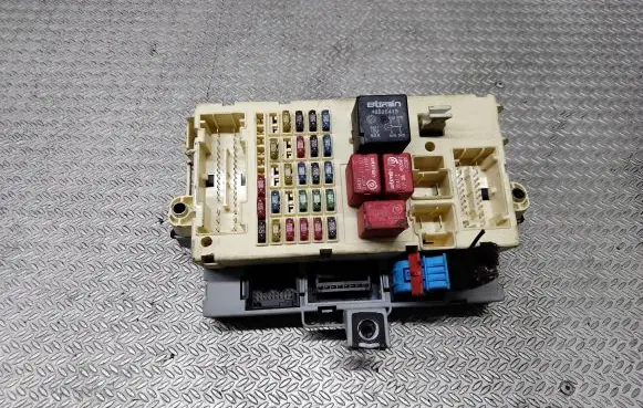 Fiat Stilo Fuse module 46797609
