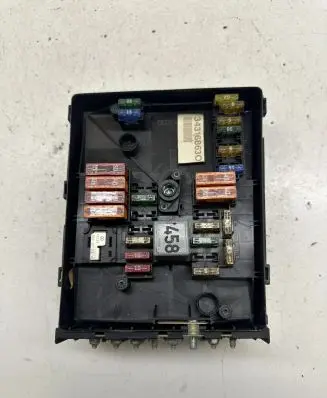 Volkswagen Golf V Fuse module 1K0937125