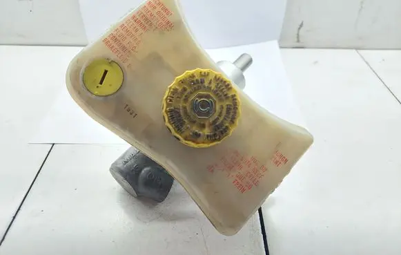 Audi A4 S4 B6 8E 8H Master brake cylinder 8E0611301E 32661549