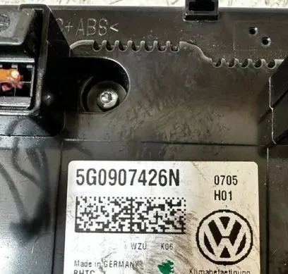 Volkswagen Golf VII Air conditioner control unit module 5G0907426N