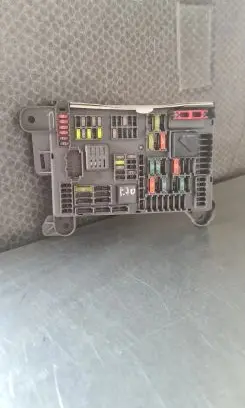 BMW X5 E70 Fuse box set 693168704 6931687